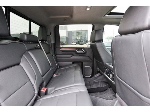 Used 2025 GMC Sierra 2500 Denali w/ Denali Reserve Package image 9