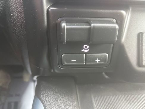 Certified 2020 Chevrolet Silverado 1500 LTZ w/ LTZ Premium Package image 40