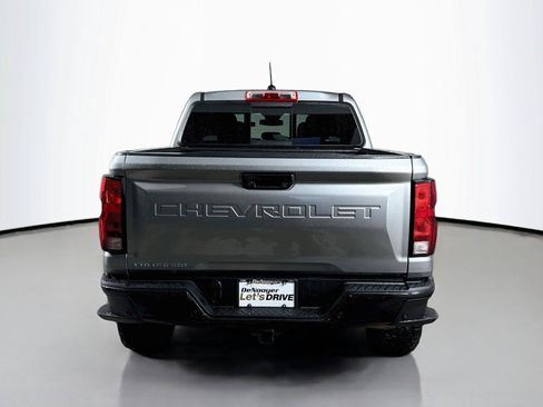 Used 2023 Chevrolet Colorado Trail Boss w/ Technology Package AWD/4WD image 8