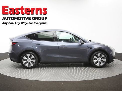 Used 2021 Tesla Model Y Long Range AWD/4WD image 38