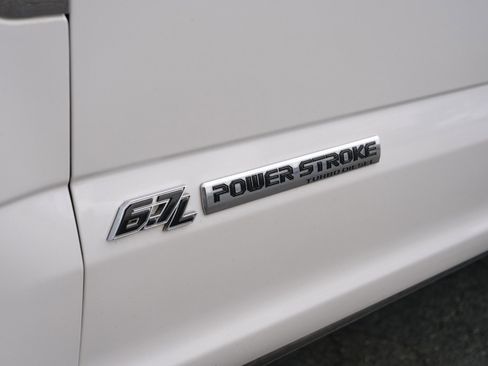 Used 2017 Ford F250 Platinum w/ Platinum Ultimate Package image 52