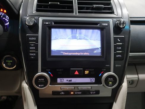 Used 2014 Toyota Camry XLE w/ Leather Package FWD image 28