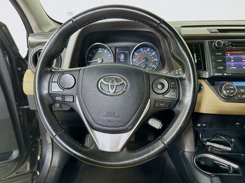 Used 2018 Toyota RAV4 XLE FWD image 18