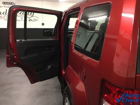 Used 2011 Jeep Liberty Sport image 24