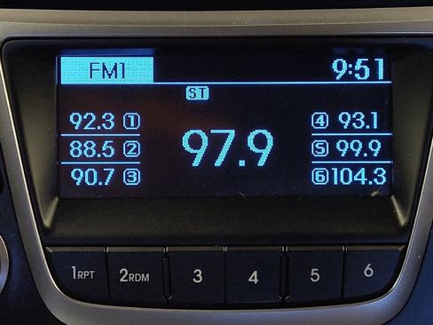 Used 2017 Hyundai Accent SE FWD image 25