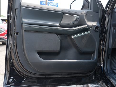 Used 2026 Ford Expedition Max Platinum AWD/4WD image 16