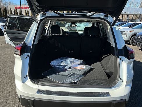 New 2026 Nissan Rogue SV image 21