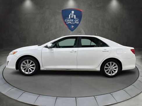 Used 2013 Toyota Camry XLE FWD image 2