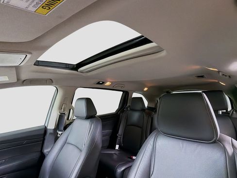 Used 2025 Honda Odyssey EX-L image 15
