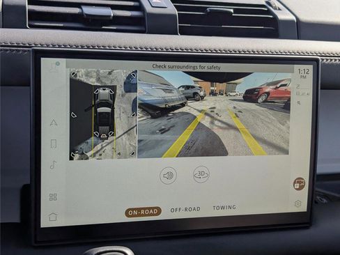 Used 2025 Land Rover Defender 110 X-Dynamic SE image 27