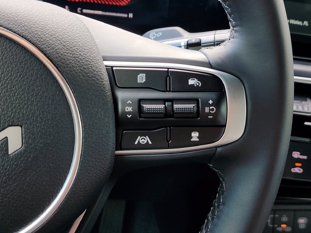Certified 2026 Kia K5 GT-Line FWD image 28