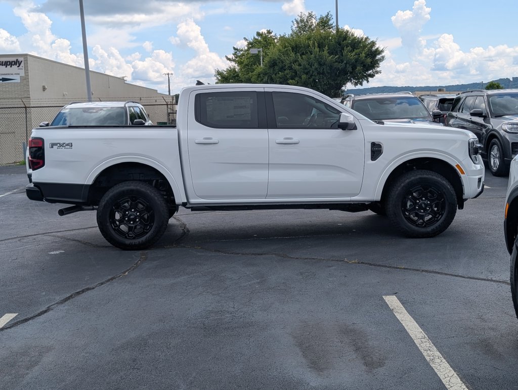 New 2026 Ford Ranger Lariat w/ FX4 Off-Road Package AWD/4WD image 3