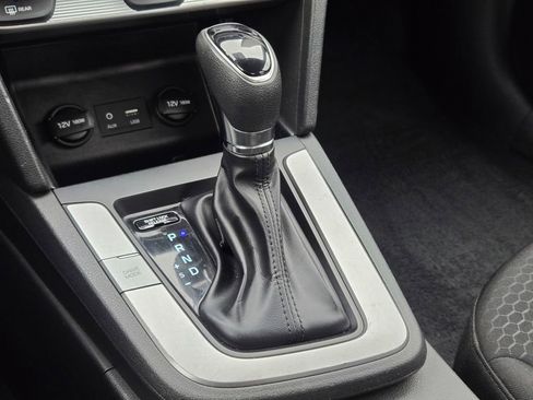 Used 2019 Hyundai Elantra SE w/ Cargo Package image 33