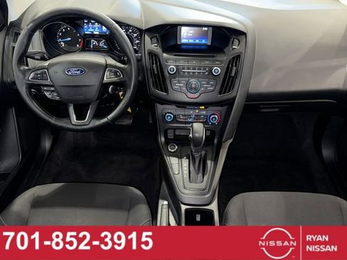 Used 2017 Ford Focus SE w/ Cold Weather Package image 30