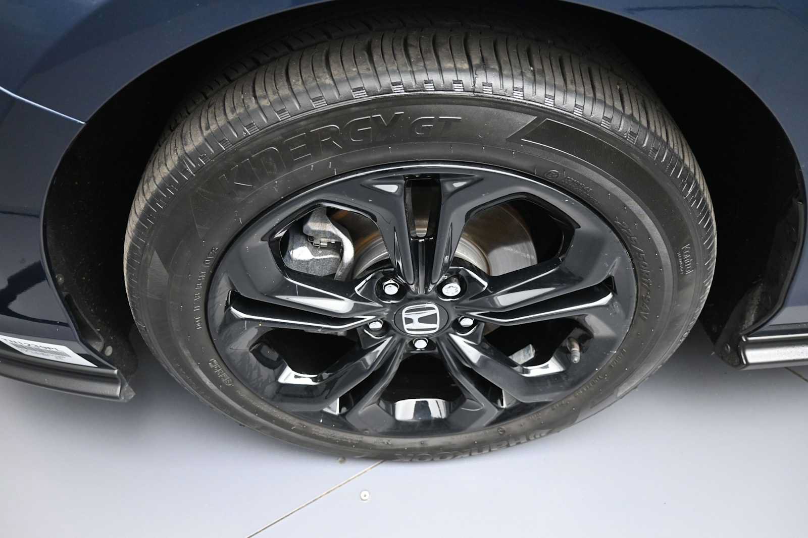 Used 2025 Honda Accord SE image 11
