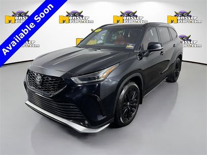 Used 2023 Toyota Highlander L