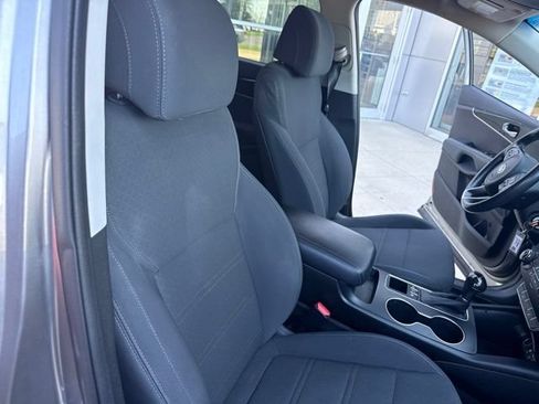 Used 2017 Kia Sorento AWD w/ LX Convenience Package image 31