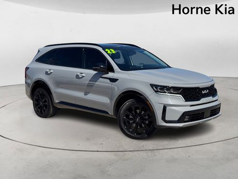 Certified 2023 Kia Sorento SX image 2