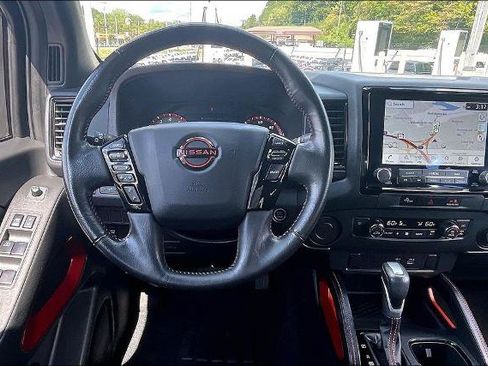 Used 2024 Nissan Frontier Pro-X RWD image 5