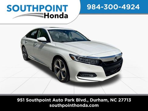 Used 2018 Honda Accord Touring image 1