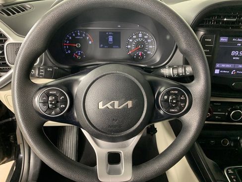Used 2022 Kia Soul LX w/ Technology Package image 19