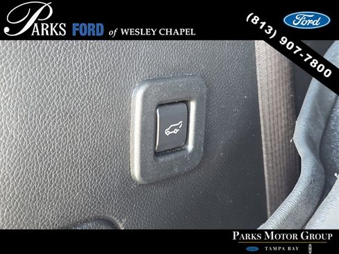 Used 2017 Ford Expedition XLT w/ Equipment Group 202A image 9