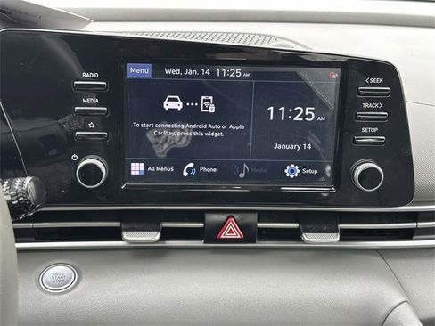 Used 2022 Hyundai Elantra SEL w/ Convenience Package image 28