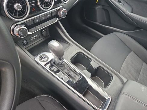 Used 2025 Nissan Sentra SV image 39