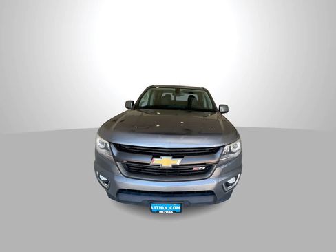 Used 2018 Chevrolet Colorado Z71 AWD/4WD image 3