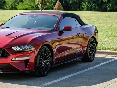 Used 2019 Ford Mustang GT Premium w/ GT Performance Package RWD image 8