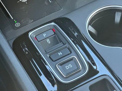 New 2025 Honda Pilot Touring image 27