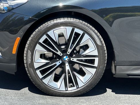 Certified 2026 BMW 530i RWD image 38