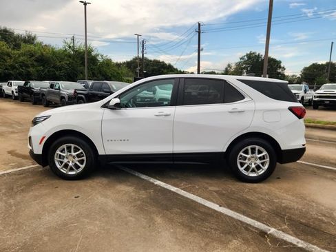 Used 2024 Chevrolet Equinox LT AWD/4WD image 4