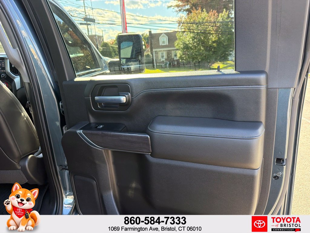 Used 2020 Chevrolet Silverado 3500 LTZ w/ LTZ Premium Package AWD/4WD image 32