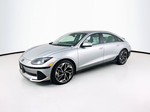 Used 2023 Hyundai Ioniq 6 SEL image 3