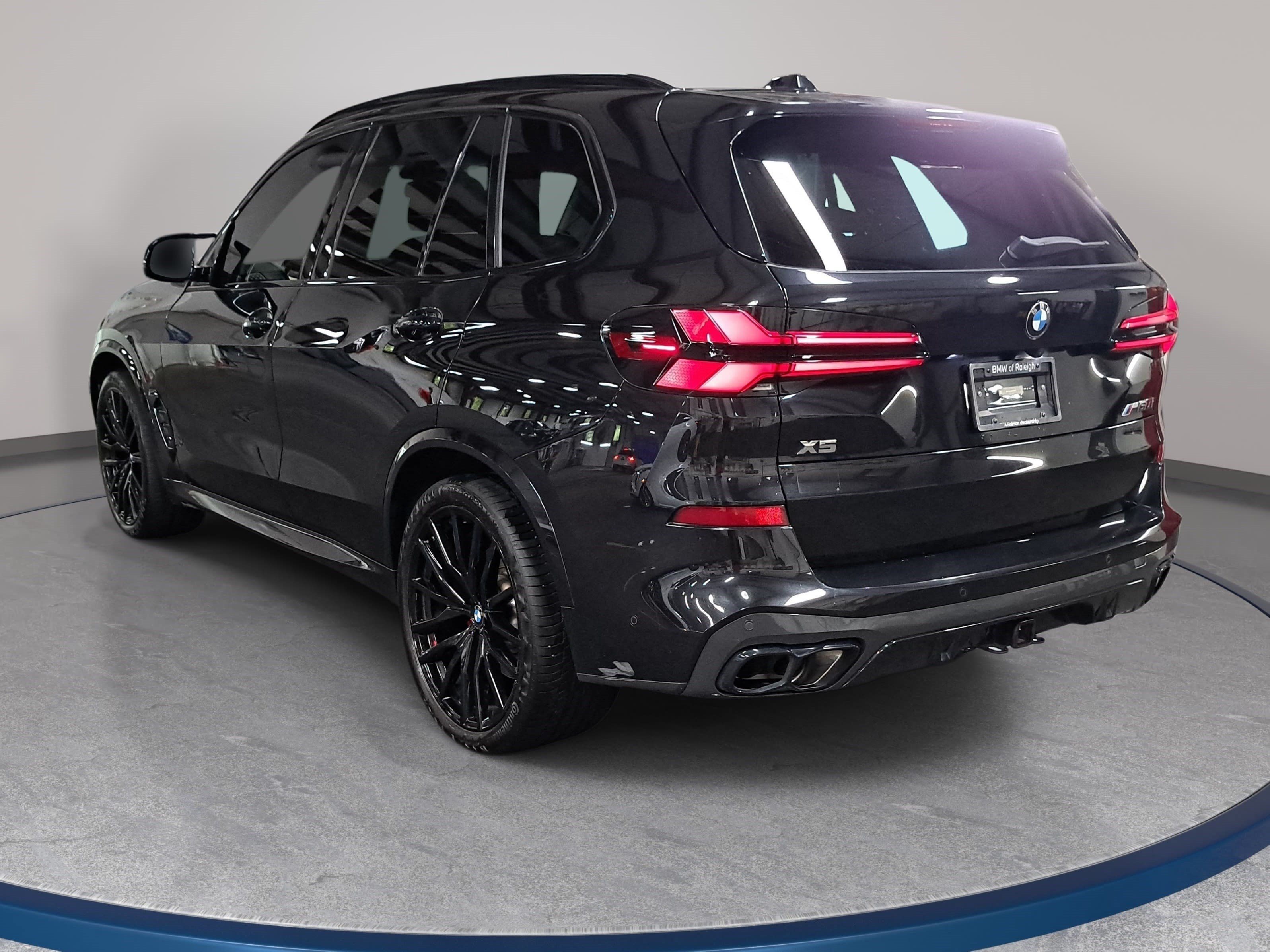 Used 2025 BMW X5 M60i AWD/4WD image 7