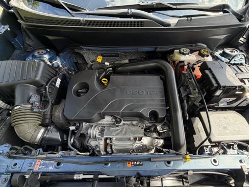 Used 2024 Chevrolet Equinox LT FWD image 12