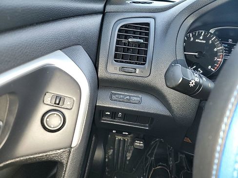 Used 2018 Nissan Altima 2.5 SR w/ SR Midnight Edition image 15