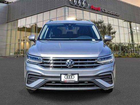 Used 2023 Volkswagen Tiguan SE image 6