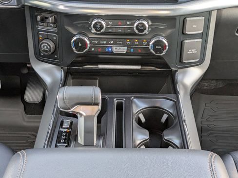 New 2025 Ford F150 Lariat w/ Equipment Group 501A Mid image 20