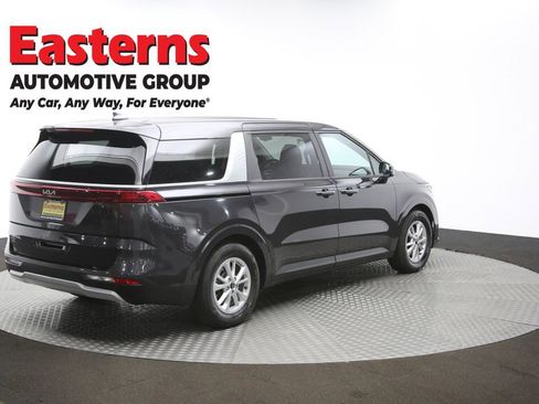 Used 2024 Kia Carnival LX image 41