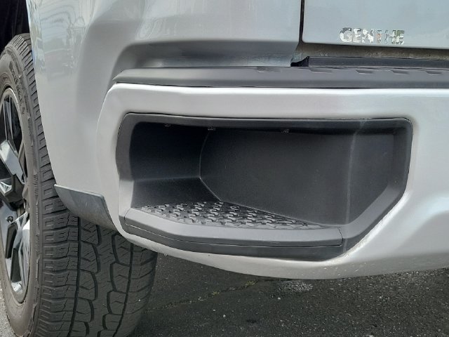 Used 2020 Chevrolet Silverado 1500 Custom w/ Custom Value Package RWD image 26