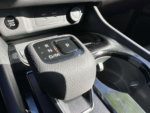 Used 2026 Nissan Rogue SV image 21