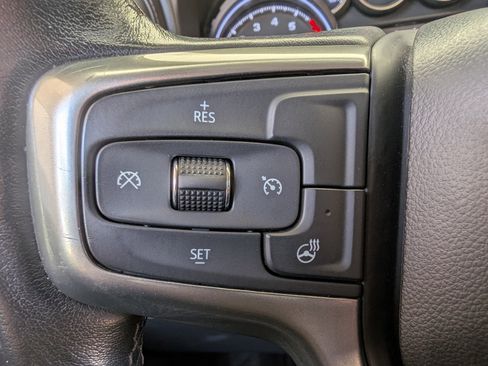 Used 2021 Chevrolet Silverado 1500 LT AWD/4WD image 31