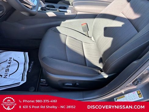 New 2025 Nissan Altima 2.5 SV image 13