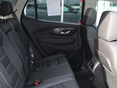 Used 2023 GMC Terrain Denali image 10