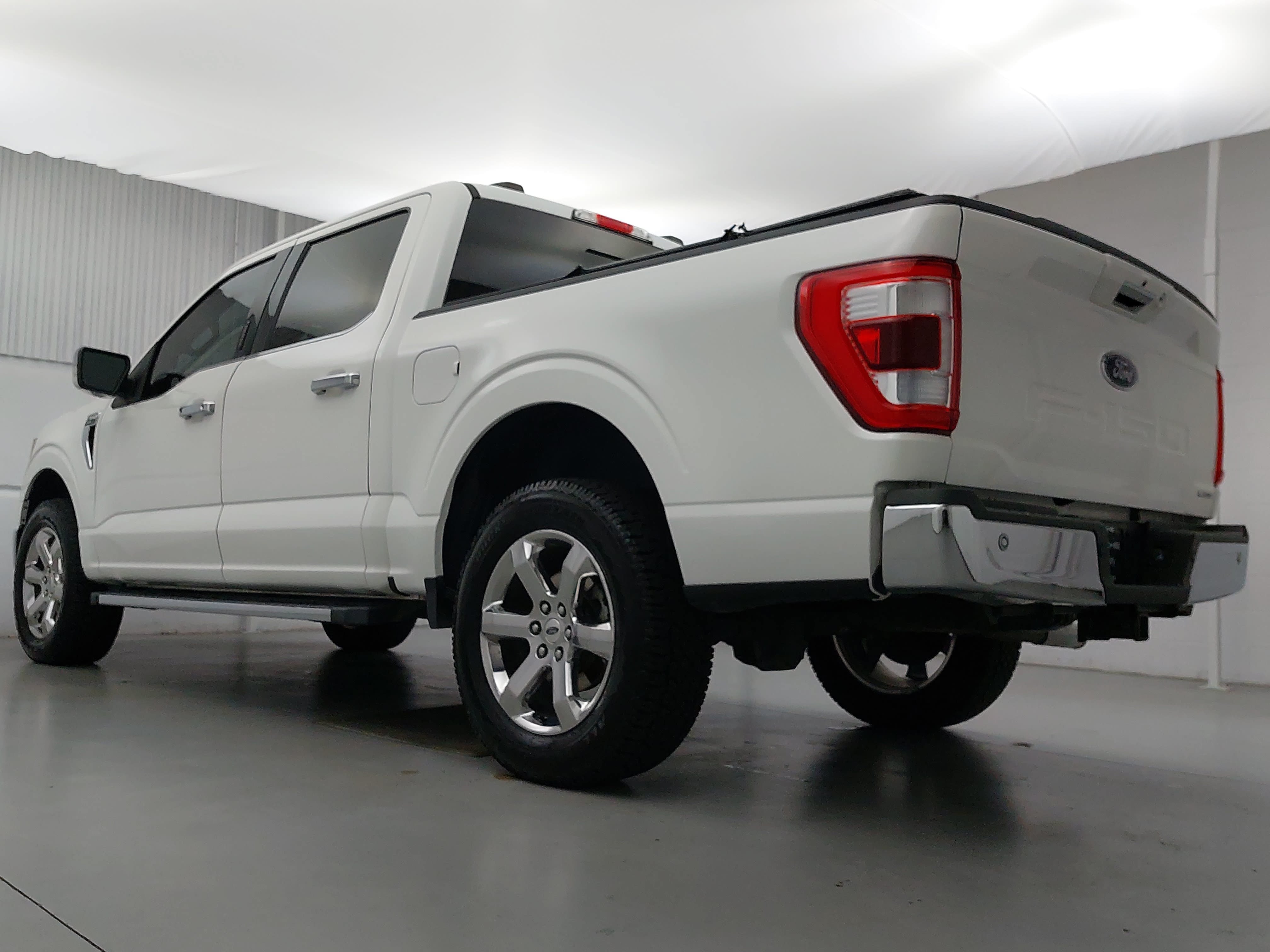 Used 2021 Ford F150 Lariat AWD/4WD image 3
