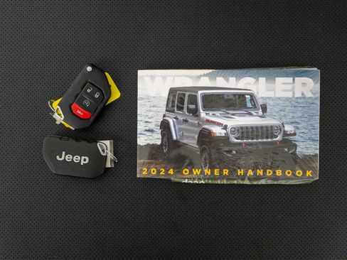 Used 2024 Jeep Wrangler Unlimited Rubicon 392 AWD/4WD image 21