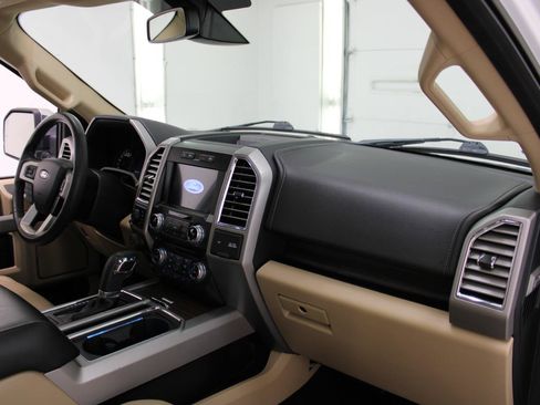 Used 2016 Ford F150 Lariat w/ Equipment Group 502A Luxury AWD/4WD image 56