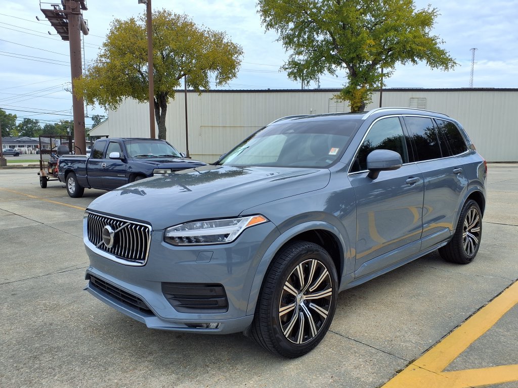 Used 2023 Volvo XC90 B5 Core w/ Protection Package Premier AWD/4WD image 3